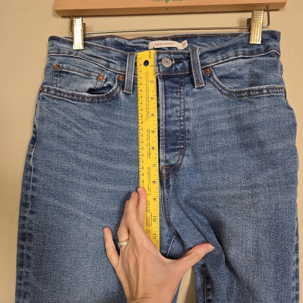 Levi's Wedgie Straight High Rise Blue Jeans Cut Off Mininalist 90s